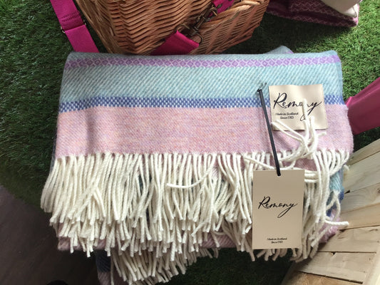 Isle Mill Throw-Heather lovescottish