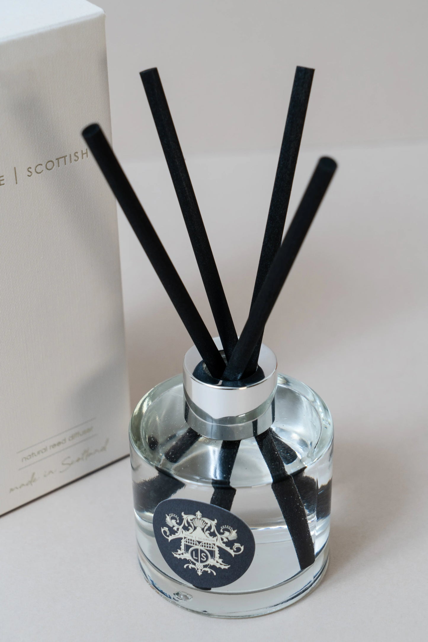 Black Pomegranate Reed Diffuser