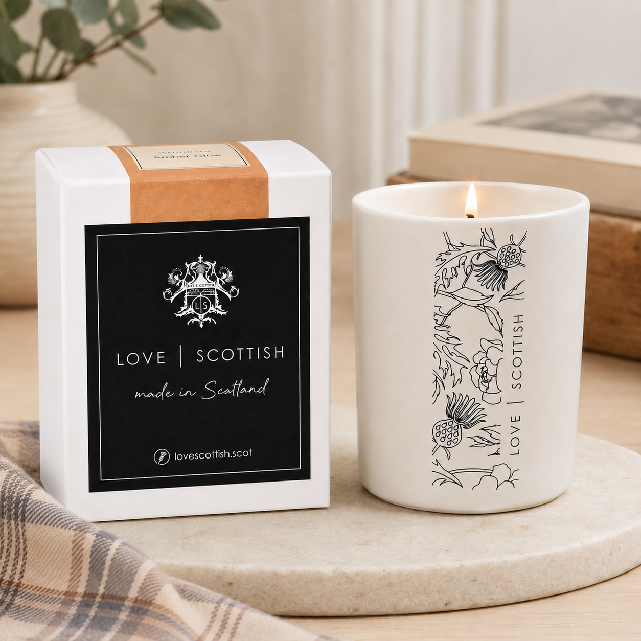 Medium-Candle lovescottish