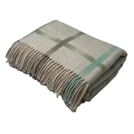 The Isle Mill-Remony Maree Throw-Feather